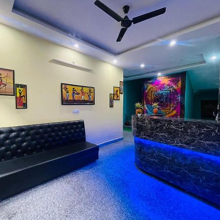 Hotel Manohar Risikés Kültér fotó